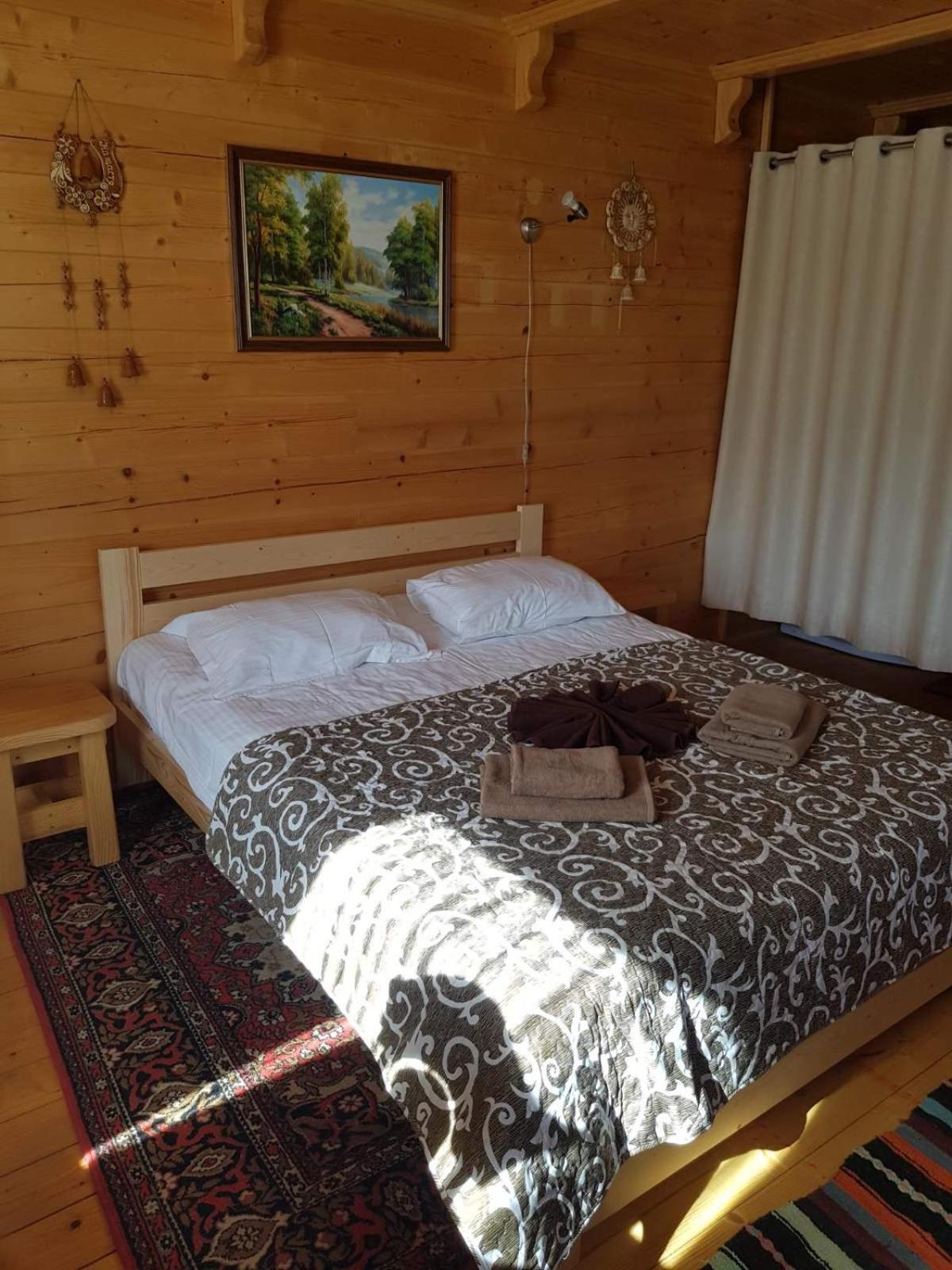Hotel Dayarta à Skhidnytsia Extérieur photo