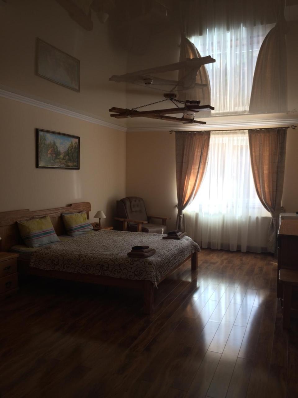 Hotel Dayarta à Skhidnytsia Extérieur photo