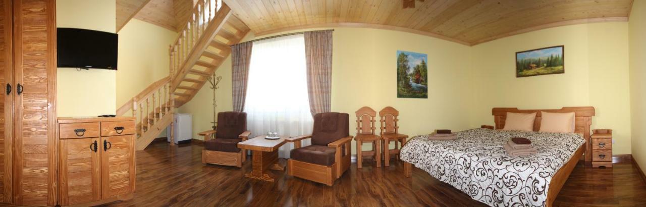 Hotel Dayarta à Skhidnytsia Extérieur photo