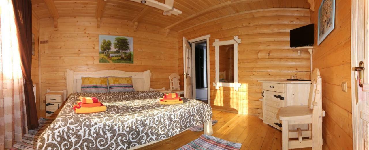 Hotel Dayarta à Skhidnytsia Extérieur photo