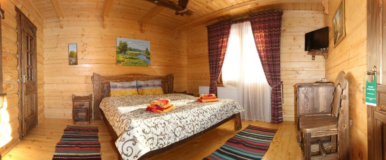 Hotel Dayarta à Skhidnytsia Extérieur photo
